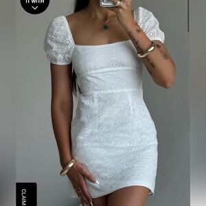 HAVENA ANGLAISE MINI DRESS
